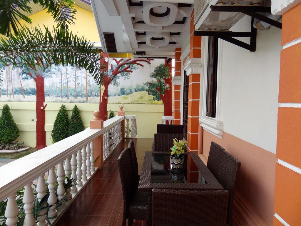 The Executive Villa Inn & Suites Davao Exterior foto