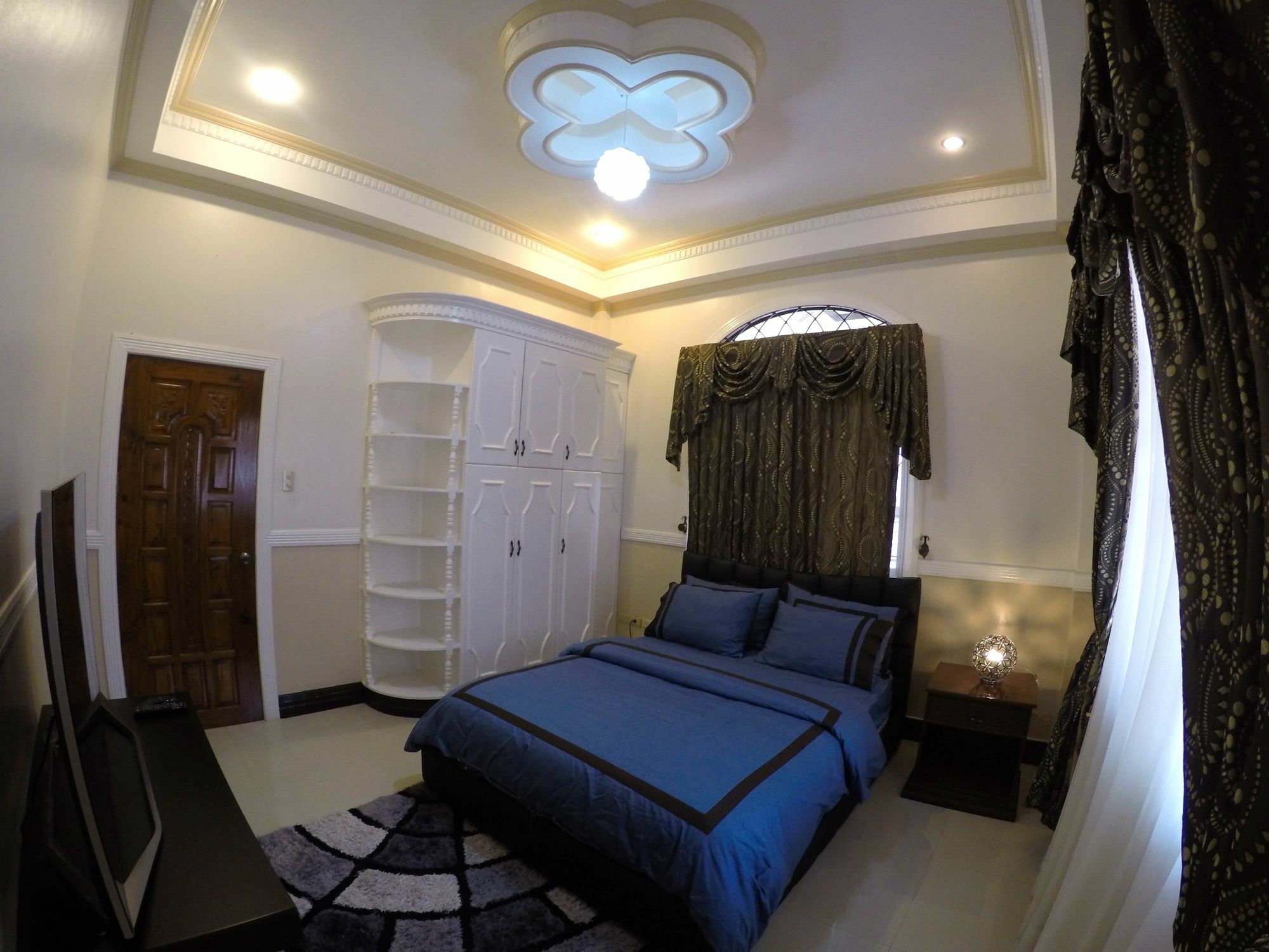 The Executive Villa Inn & Suites Davao Exterior foto